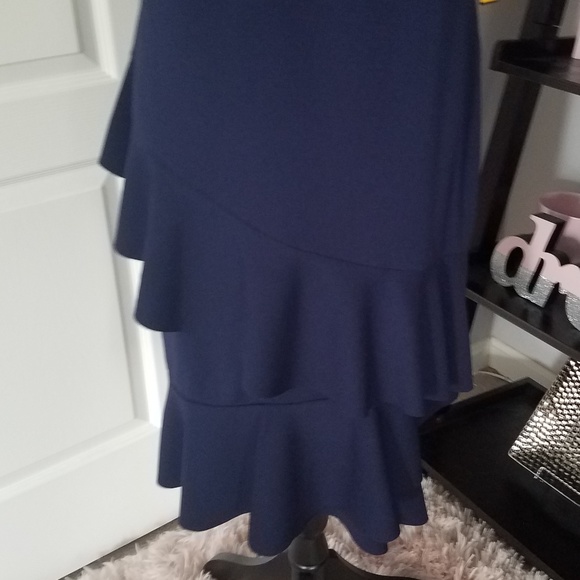 Sheath Dress - Picture 3 of 4